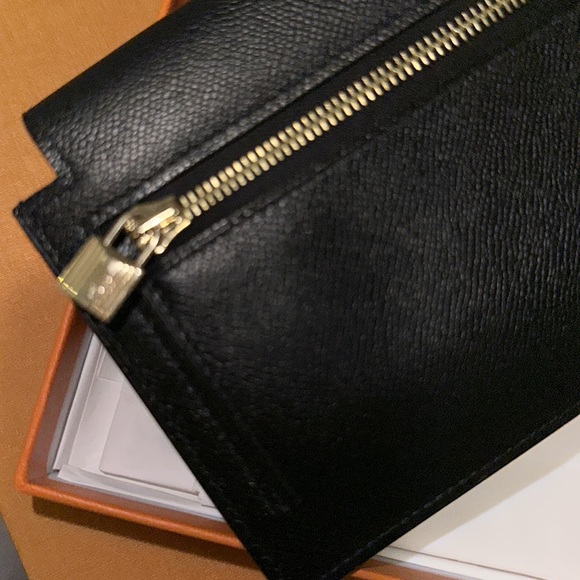 Making room - Picture 5 of 5